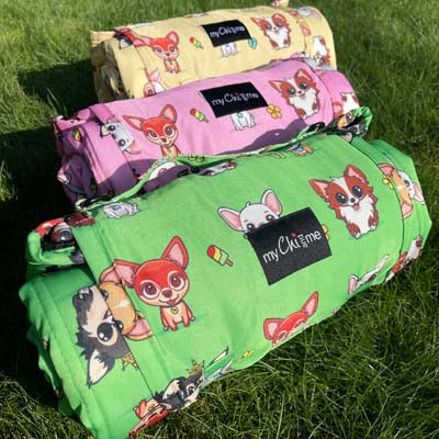 Roll and Go Signature Collection Garden Days Padded Chihuahua Print Travel Mat by My Chi and Me