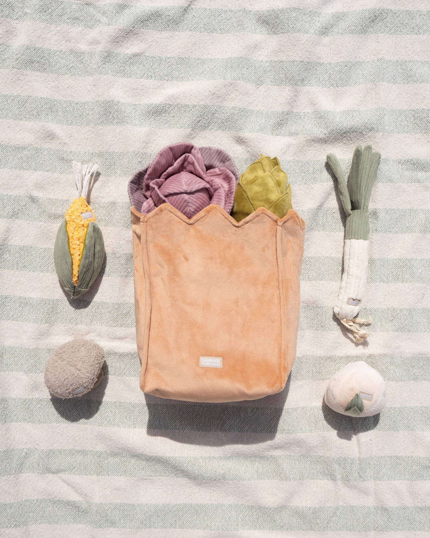 Farmer's market seven enrichment toy set