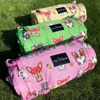 Roll and Go Signature Collection Pink Padded Chihuahua Print Travel Mat by My Chi and Me