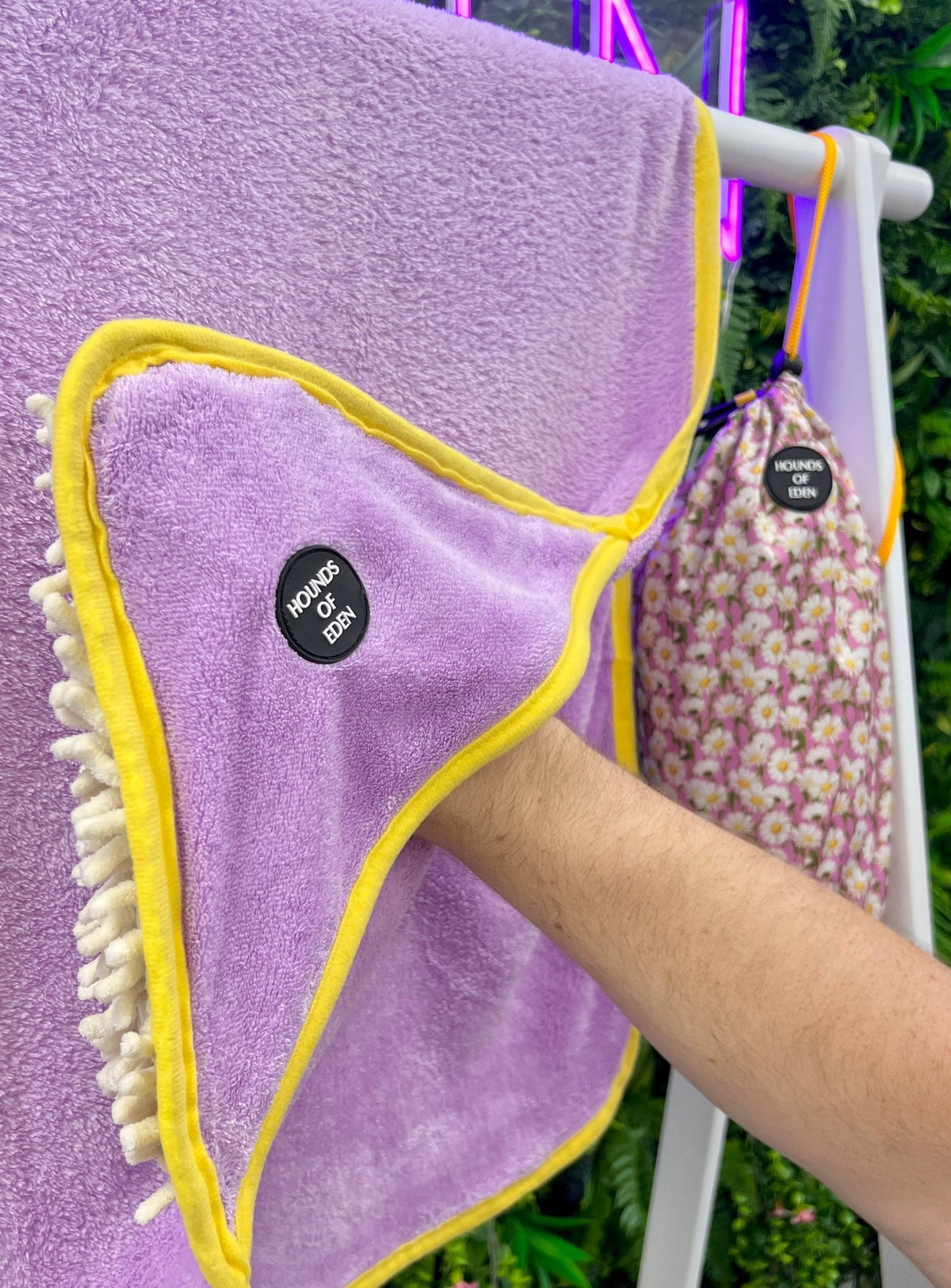 Daisy Dreams - Dog Towel + Carry Bag - Pet Supplier Store