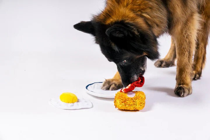 IHOP x P.L.A.Y. Eggcellent Play Platter - Pet Supplier Store