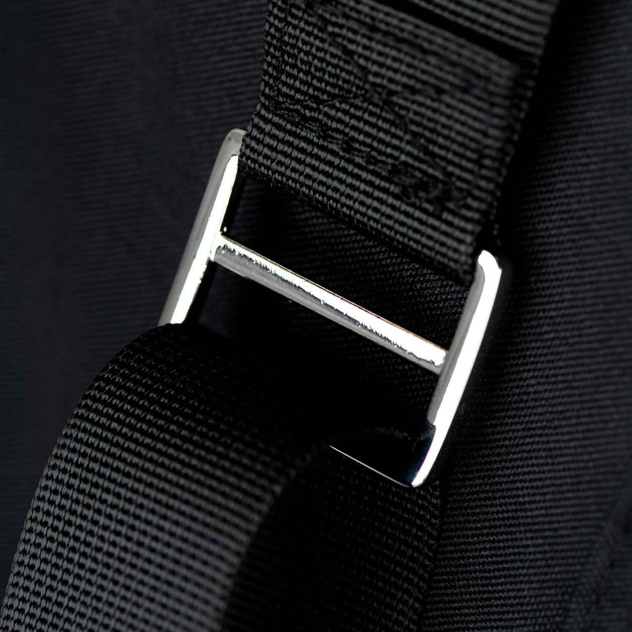 Soho Poms Compton All Black Pet Carrier - Ideal for Dogs & Cats