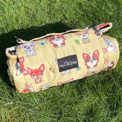 Roll and Go Signature Collection Golden Sands Padded Chihuahua Print Travel Mat by My Chi and Me - Pet Supplier Store