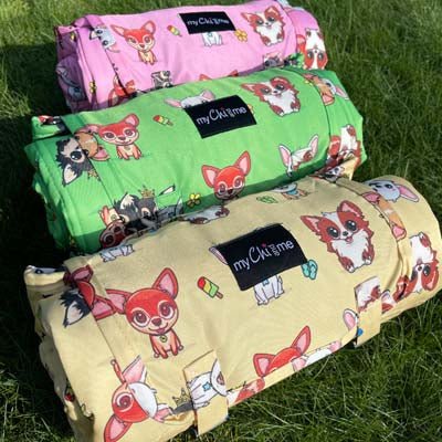 Roll and Go Signature Collection Golden Sands Padded Chihuahua Print Travel Mat by My Chi and Me - Pet Supplier Store